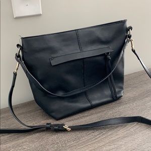 Black Universal Thread crossbody